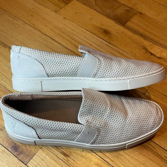 Frye Ivy Diamond Emboss Slip On Shoes 9 - Picture 6 of 9
